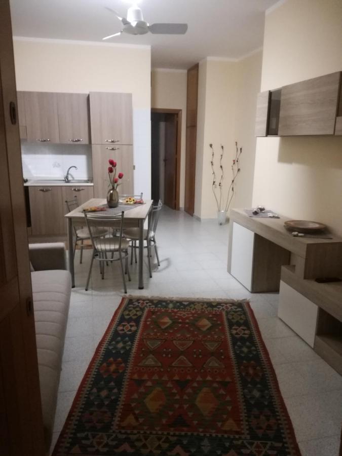 Ferienwohnung Giusy'S Place 1 Campofelice Di Roccella Exterior foto